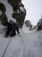 Salita in cordata al Monte Alben dal Couloir Albi dom. 1 marzo 09 - FOTOGALLERY